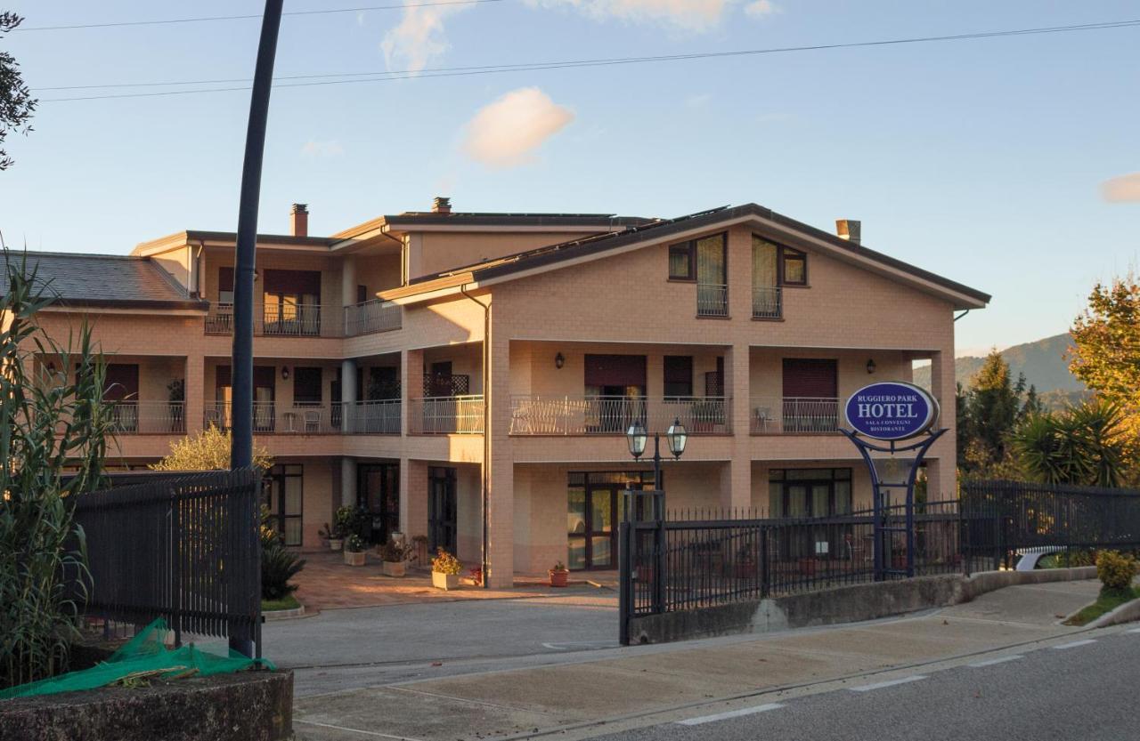 Ruggiero Park Hotel فالو ديلا لوكانيا المظهر الخارجي الصورة