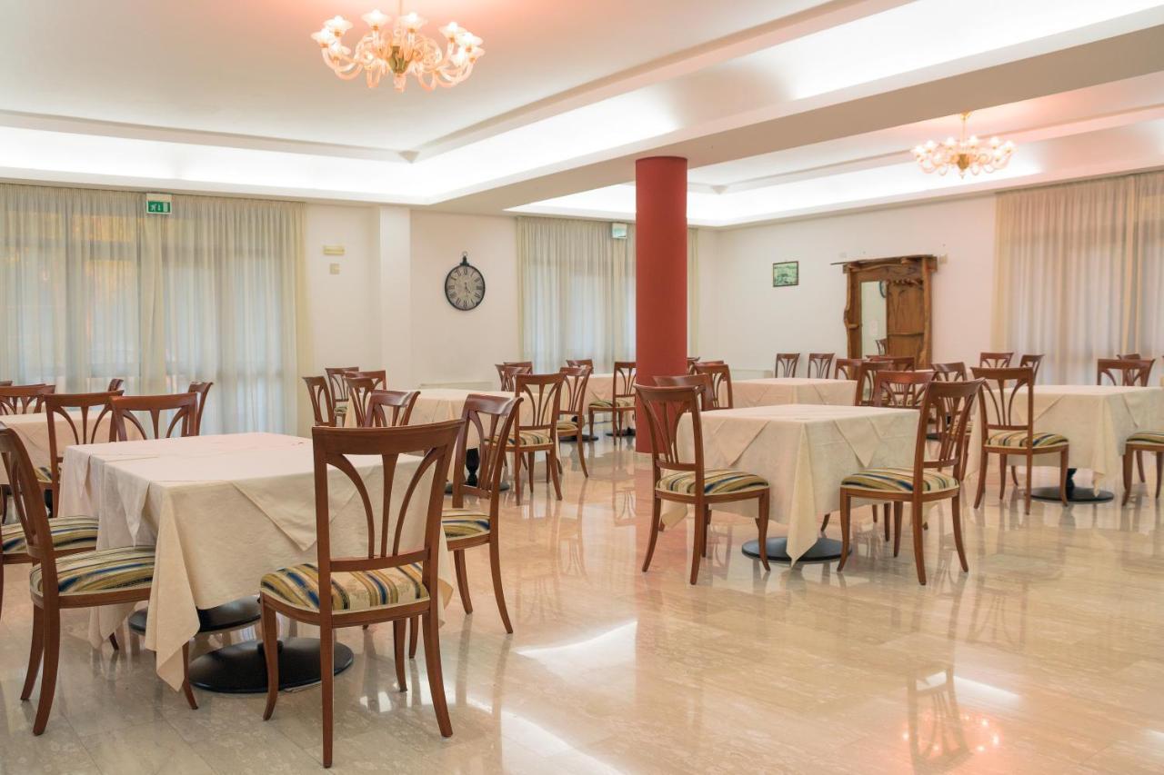 Ruggiero Park Hotel فالو ديلا لوكانيا المظهر الخارجي الصورة